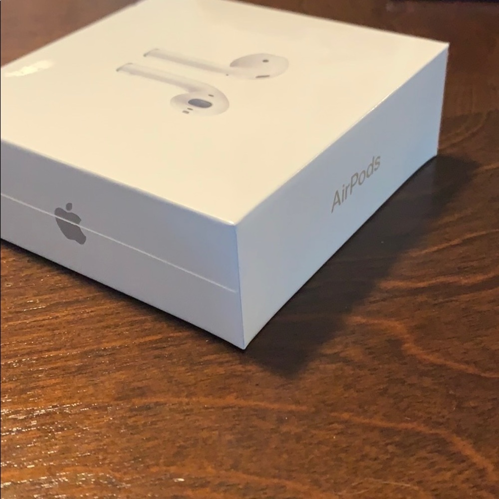 BRAND NEW 2ND GENERATION AIRPODS (NEVER OPENED) - Picture 3 of 4